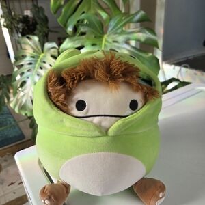 benny squishmallow in frog costume